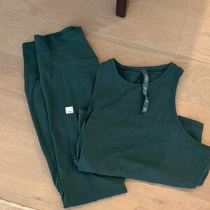 Vuori Women's Dark Green Muscle Tee + Leggings
